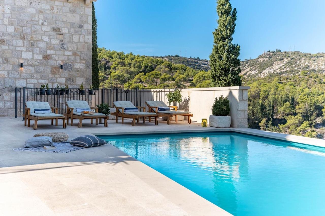 New Villa Ani! Traditional And Luxurious 4-Bedroom Villa With Heated Pool And Sea Views 波斯蒂勒 外观 照片