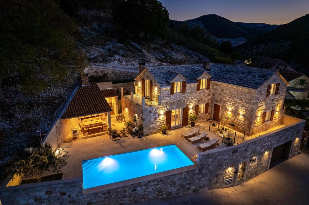 New Villa Ani! Traditional And Luxurious 4-Bedroom Villa With Heated Pool And Sea Views 波斯蒂勒 外观 照片